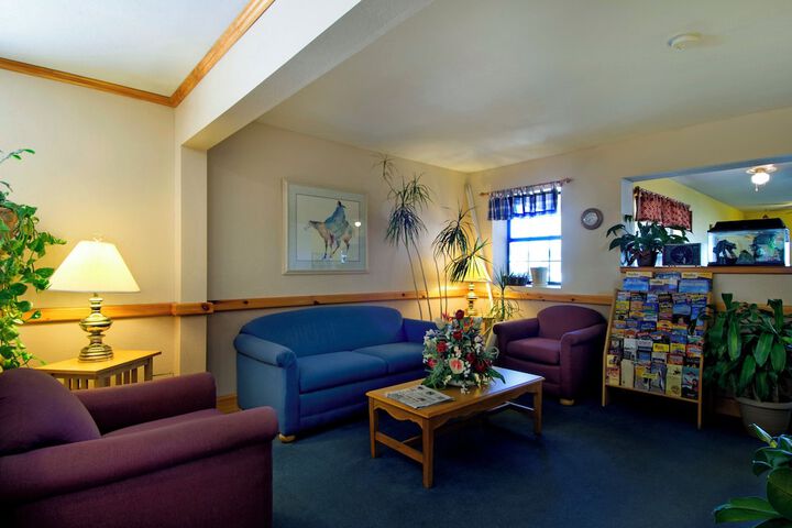 Entrance & Lobby