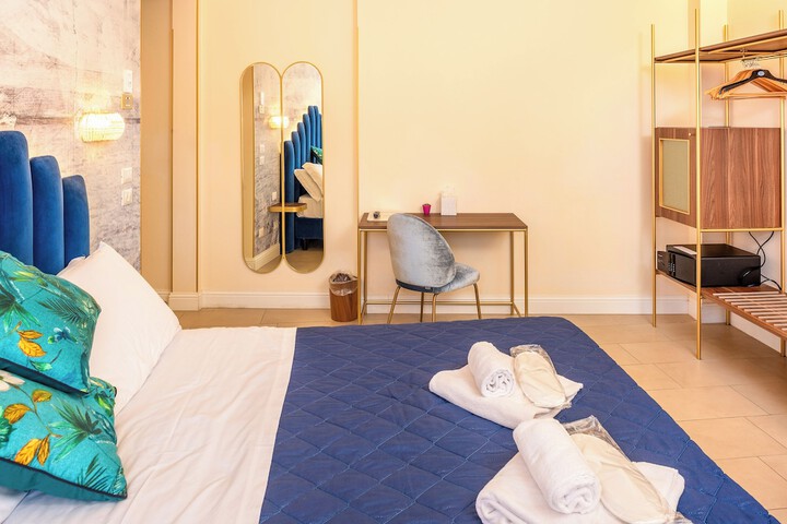 Room 5 of 38