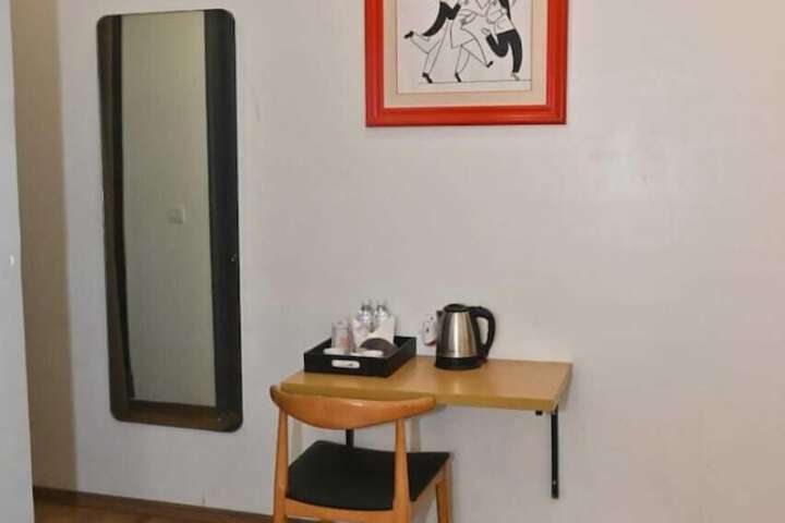 Room 5 of 22