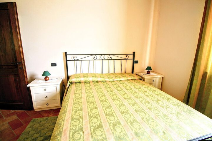 Room 11 of 186