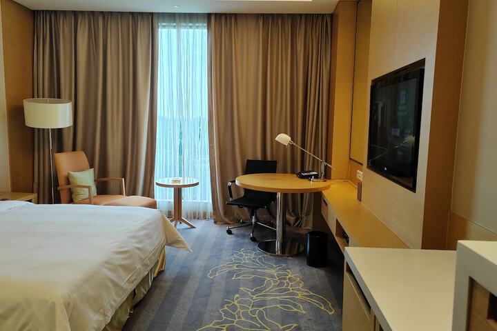 Room 35 of 89
