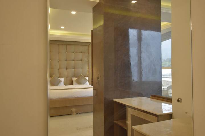 Room 70 of 111