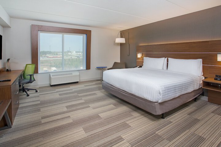 Standard | King Bed (7 of 11)