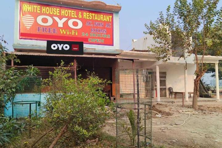 Hotel O White Palace