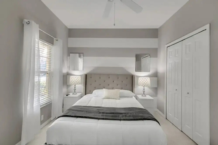 Room 6 of 28
