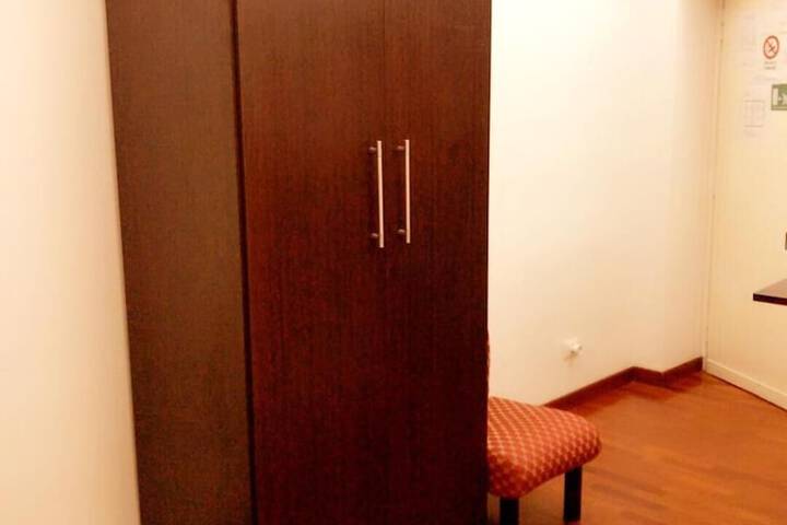 Room 16 of 47