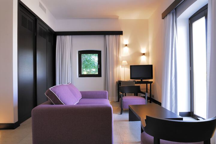 Room 16 of 68