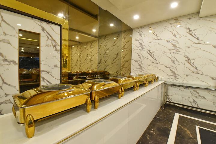 Ballroom/Hall 62 of 68