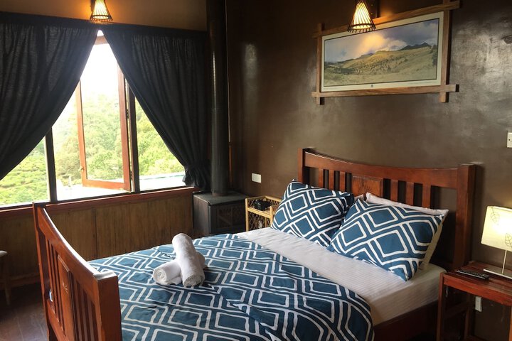 Room 12 of 34