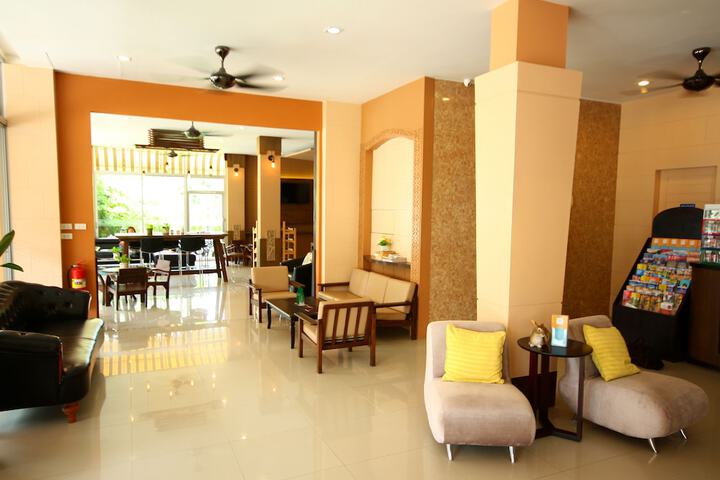 Guest Lobby