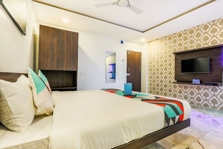 Room 11 of 21