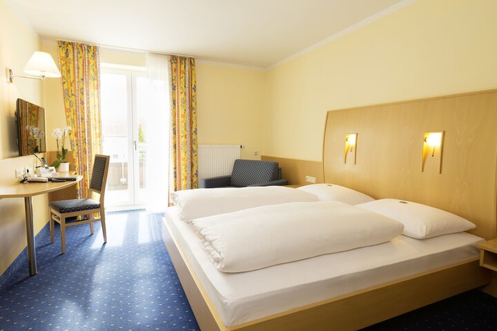Room 20 of 39