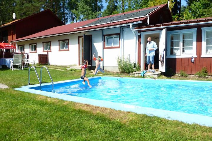 Pool 36 of 73