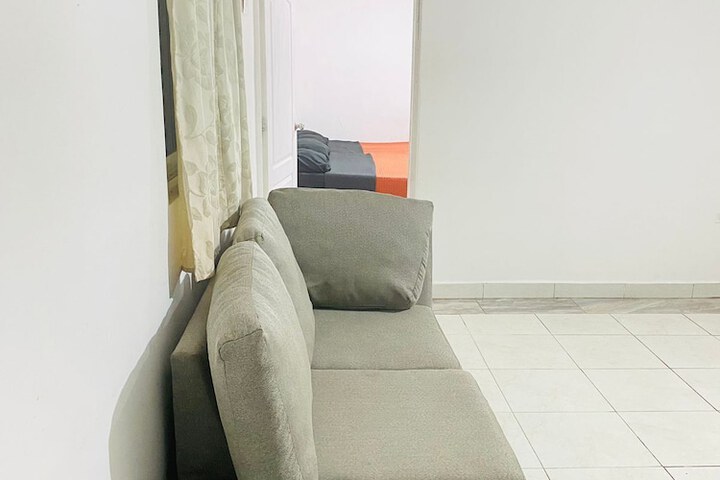 Room 72 of 103