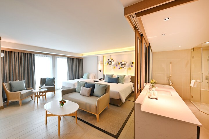 Room 50 of 165