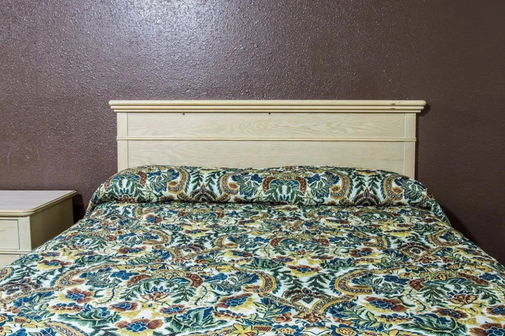 Room 3 of 15