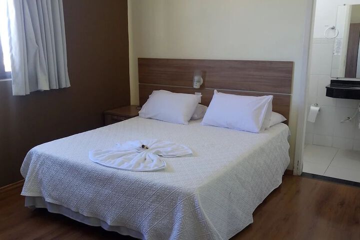 Room 2 of 11