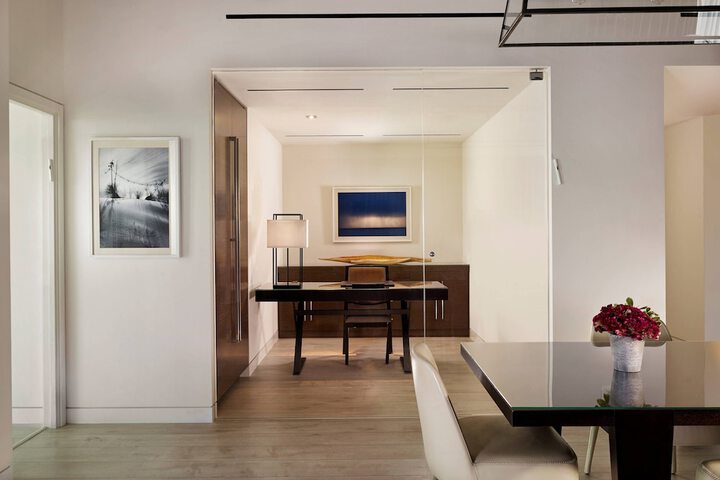 Room 44 of 158