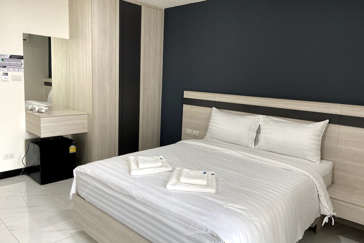 Room 4 of 29