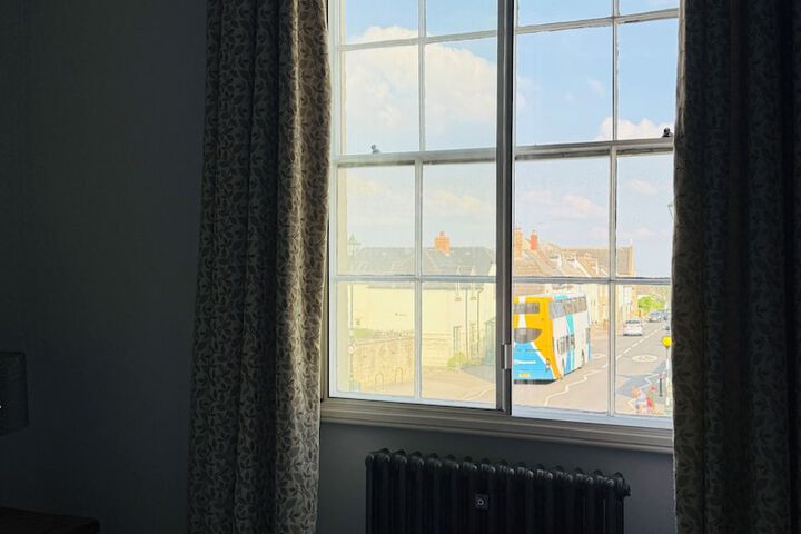 Room 12 of 64