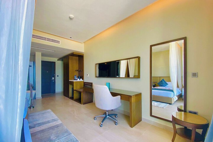 Room 42 of 120