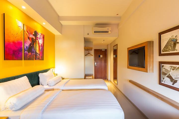 Room 5 of 30