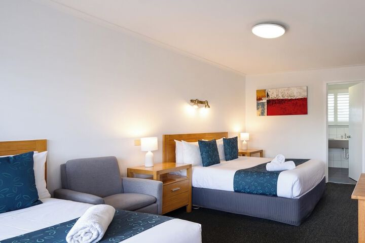 Room 14 of 65