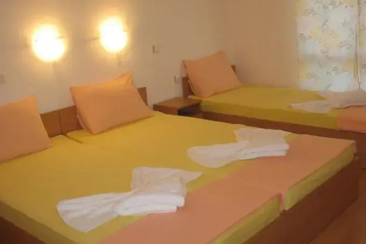 Room 3 of 15
