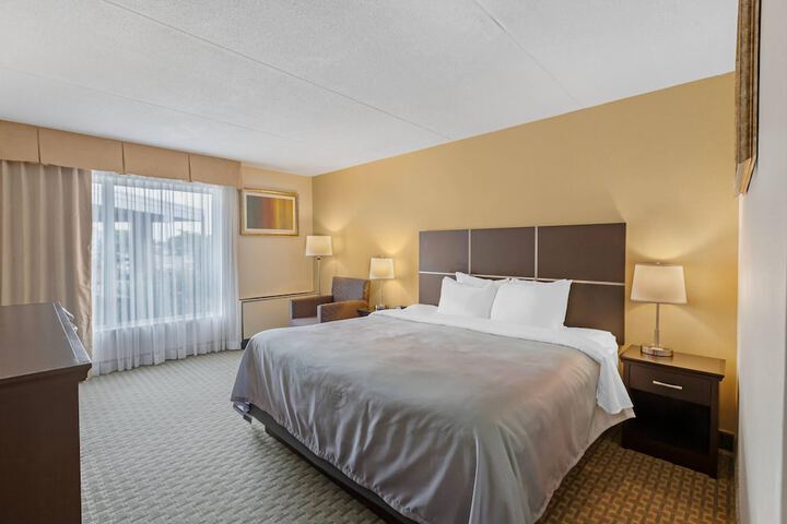 Room 16 of 43