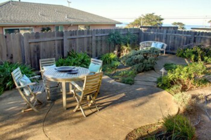 Terrace/Patio 2 of 32