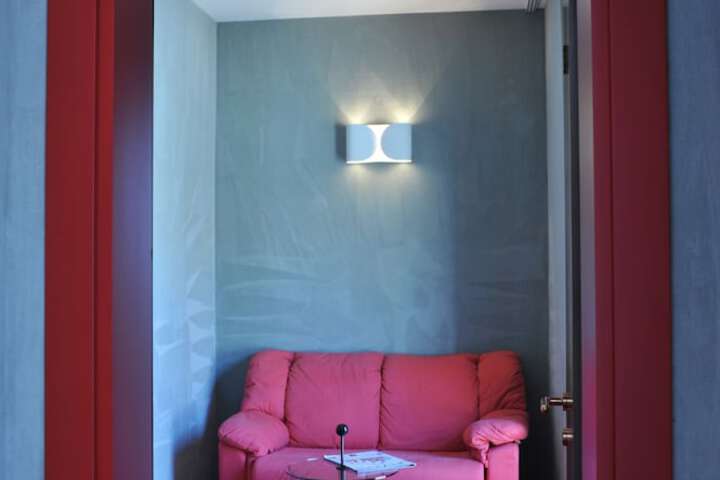 Room 11 of 30