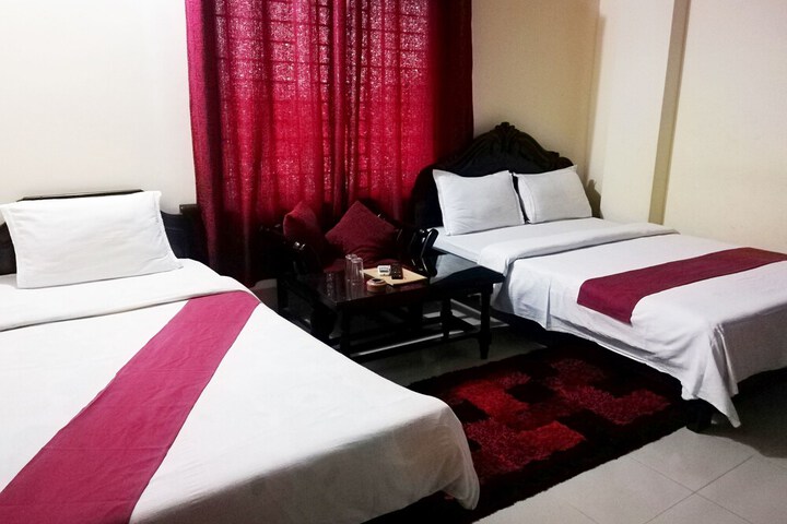 Room 9 of 25