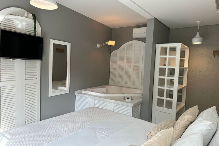 Room 25 of 54