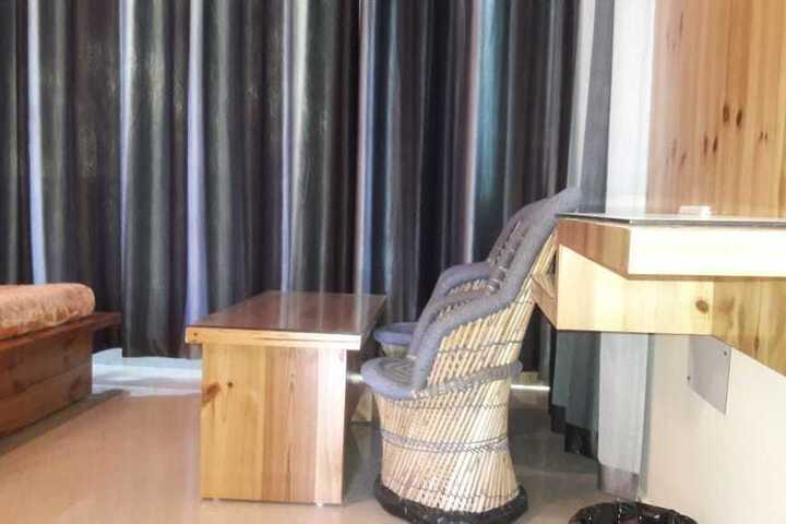 Room 6 of 24