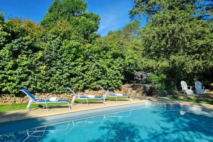 Pool 9 of 11