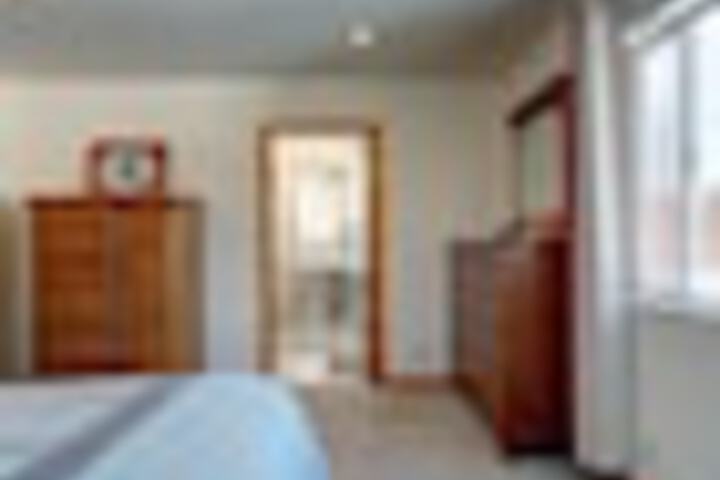 Room 50 of 117