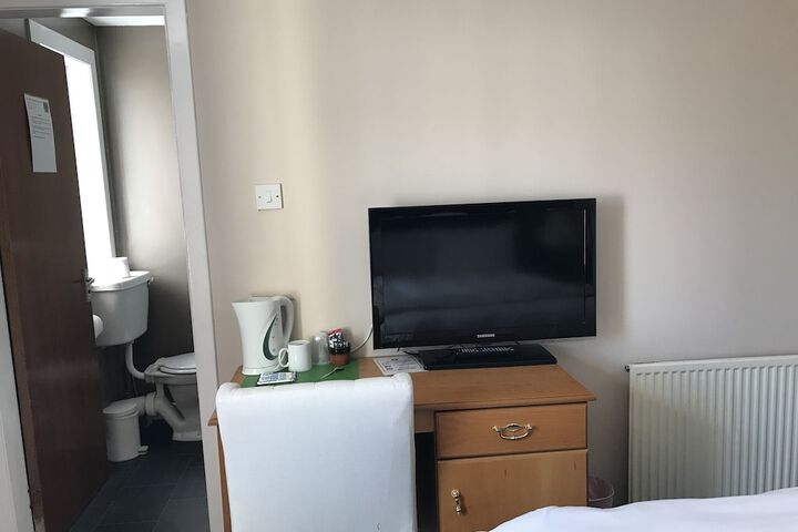 Room 22 of 49