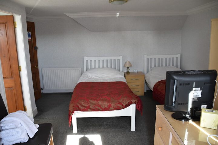 Room 10 of 20