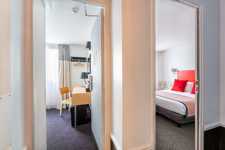 Room 29 of 60