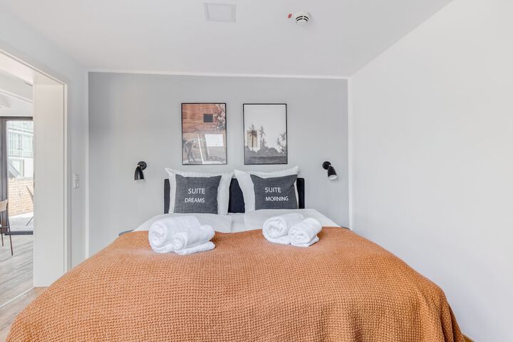 Room 4 of 70