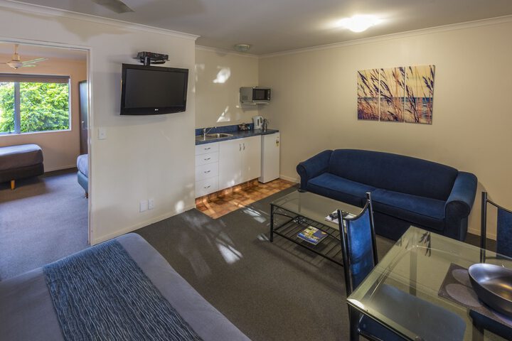 Room 11 of 31