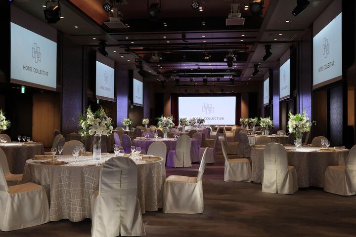 Ballroom/Hall 48 of 58