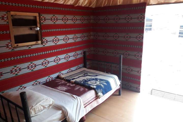 Room 14 of 72