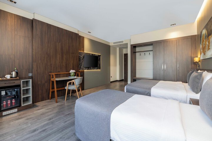 Room 14 of 63