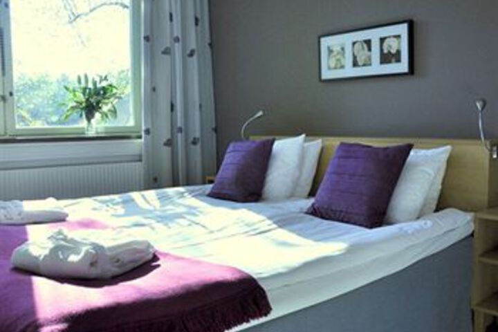 Room 42 of 82