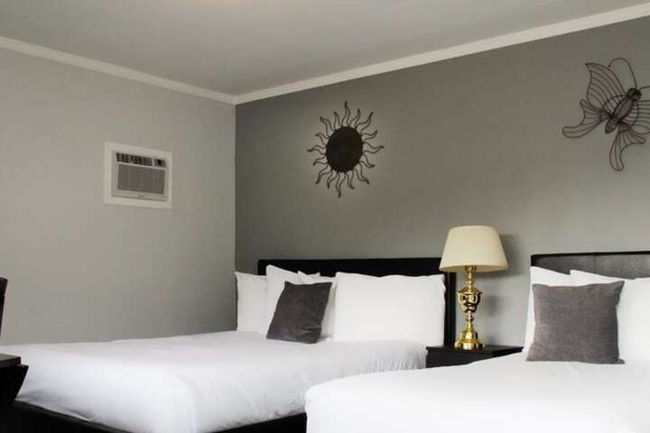 Room 4 of 38