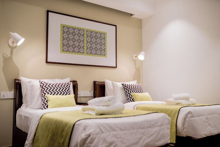 Room 34 of 131