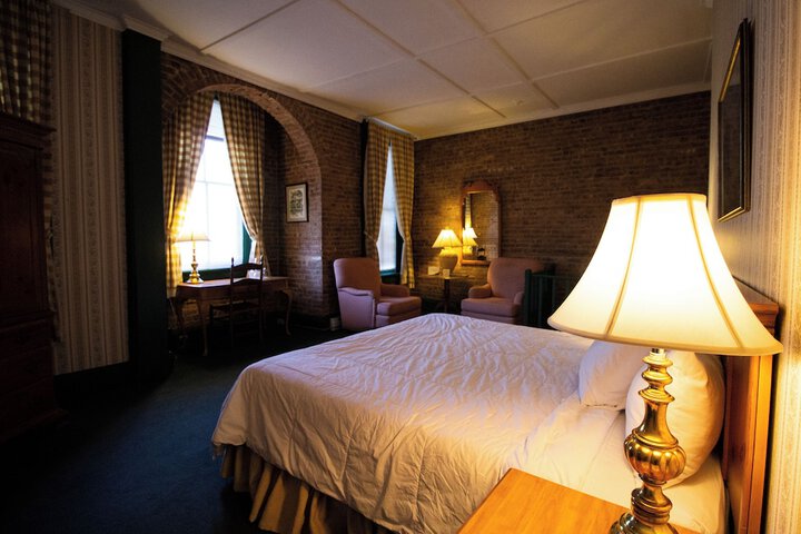 Room 23 of 56