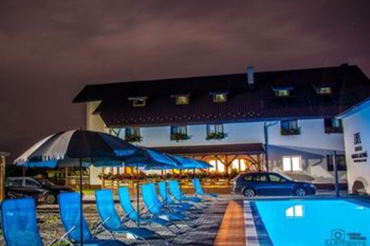 Pool 24 of 25