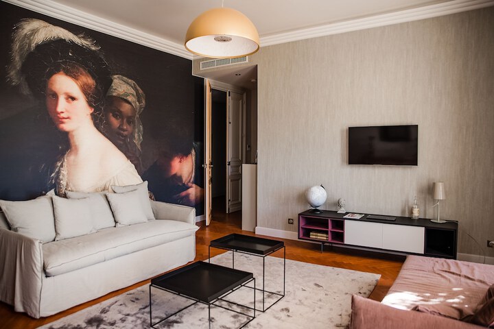 Room 25 of 97